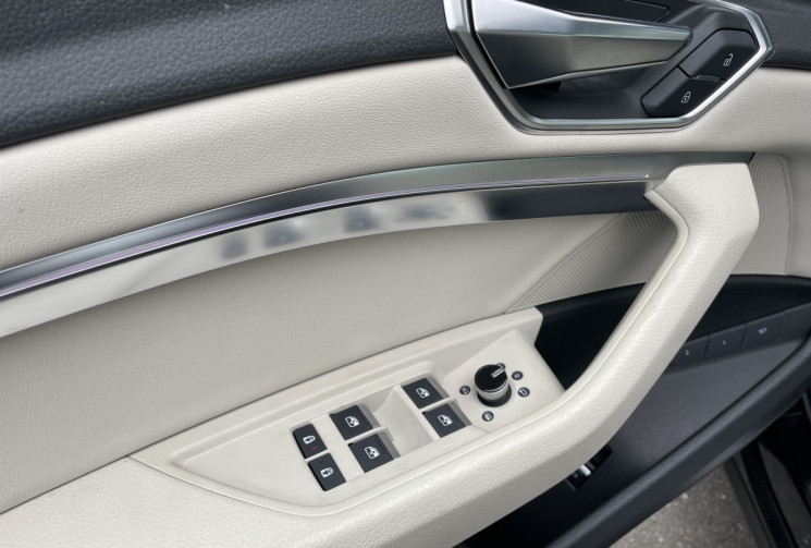 Audi e-tron 50 Quattro 313 ch Avus  71 KWH