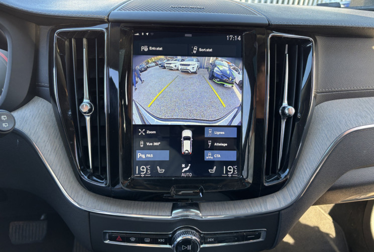 Volvo XC60 II T8 HYBRID AWD 303 + 87 Ch Geartronic 8 Inscription Luxe * ENTRETIEN VOLVO * 