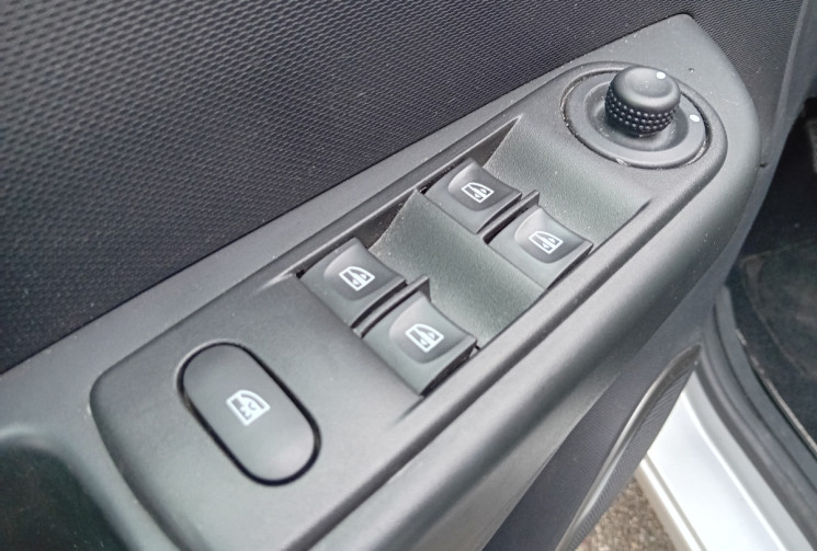 Renault Captur 1.5 DCI 110 ch Energy Business - GPS - Entretien complet effectué -