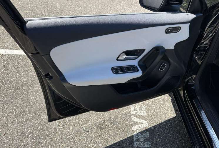 Mercedes CLASSE A BERLINE 200d / 150 Ch / Style Line / 8G-DCT / Entretien Mercedes