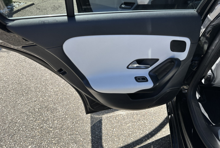 Mercedes CLASSE A BERLINE 200d / 150 Ch / Style Line / 8G-DCT / Entretien Mercedes