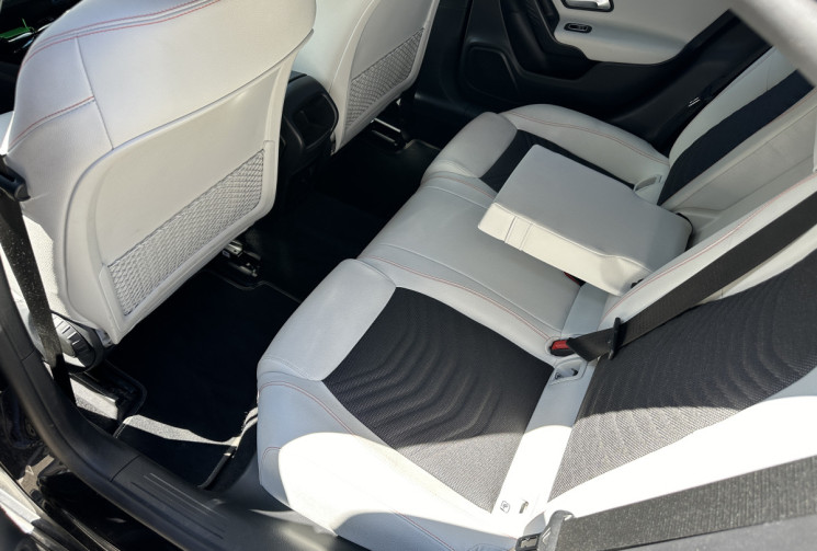 Mercedes CLASSE A BERLINE 200d / 150 Ch / Style Line / 8G-DCT / Entretien Mercedes