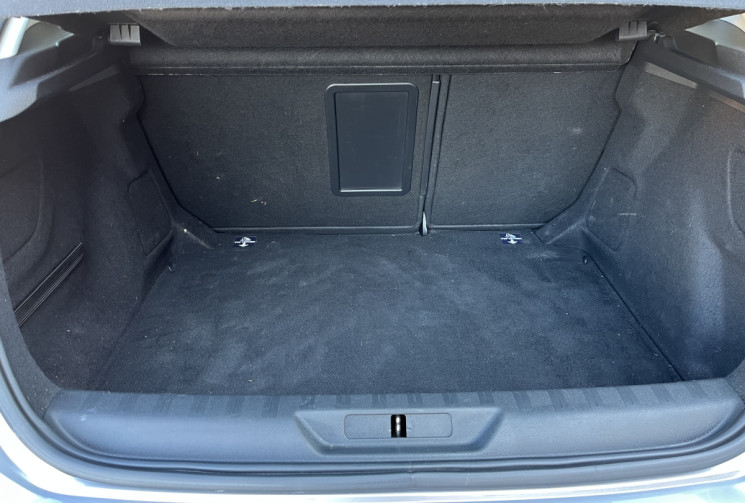 Peugeot 308 (T9) Phase II 1.5 Blue HDi S&S 102 cv