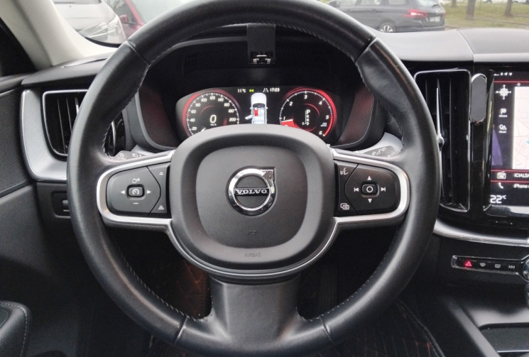Volvo XC60 D4 190 ch Business Executive Gtro - Compteur virtuel - Suivi entretien complet  -