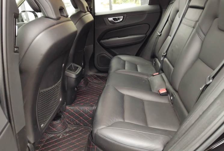 Volvo XC60 D4 190 ch Business Executive Gtro - Compteur virtuel - Suivi entretien complet  -