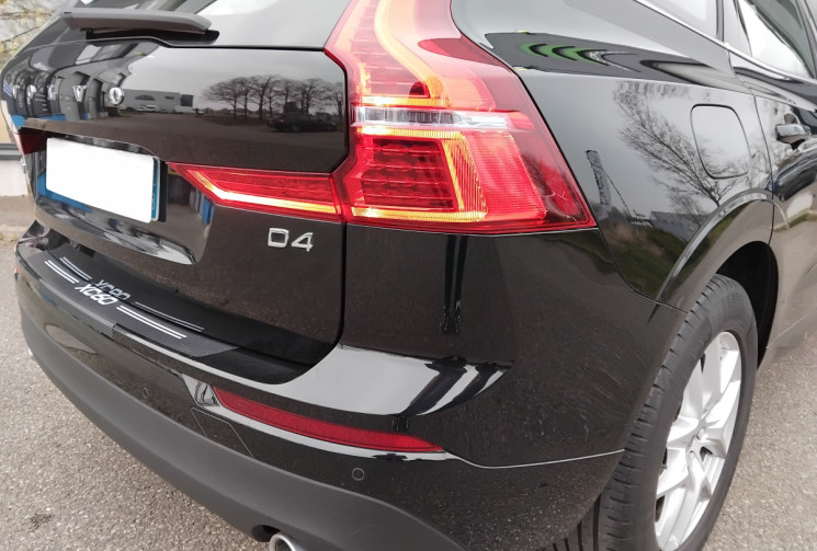 Volvo XC60 D4 190 ch Business Executive Gtro - Compteur virtuel - Suivi entretien complet  -