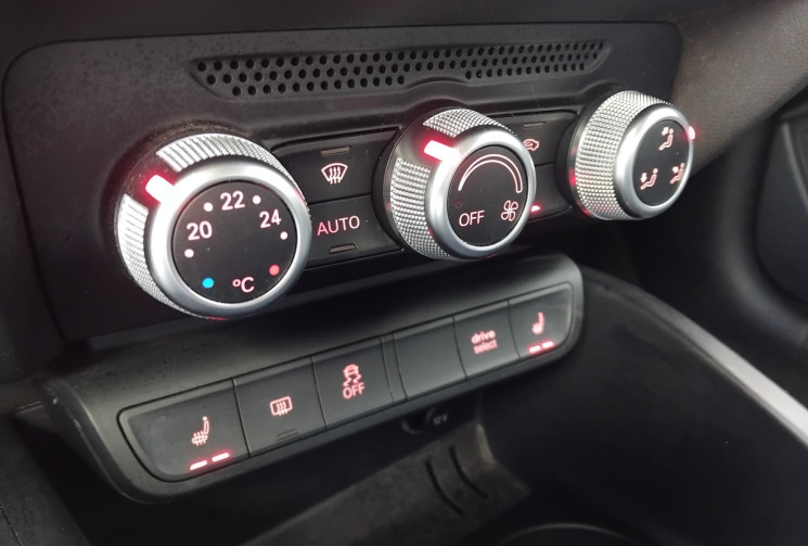 Audi A1 SPORTBACK 1.4 tfsi Ultra S-Line 125 CV - GPS - Sièges chauffants - 
