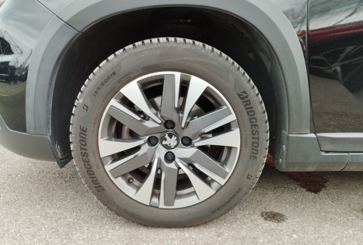 Peugeot 2008 1.5 BlueHDi 120 S&S Allure Business EAT6