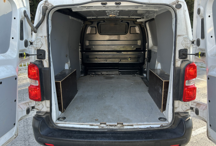 Citroën JUMPY III 2.0 BlueHDi Driver Fourgon moyen EAT8 145 1°main / Tva récupérable