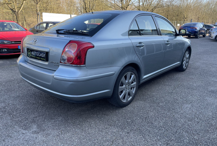 Toyota AVENSIS  D-4D 126 CH Linéa Techno 5p* 91000 km* 1E Main