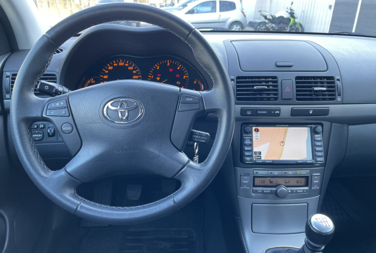 Toyota AVENSIS  D-4D 126 CH Linéa Techno 5p* 91000 km* 1E Main