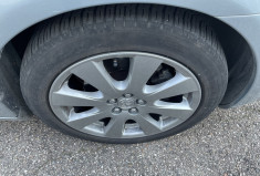 Toyota AVENSIS  D-4D 126 CH Linéa Techno 5p* 91000 km* 1E Main