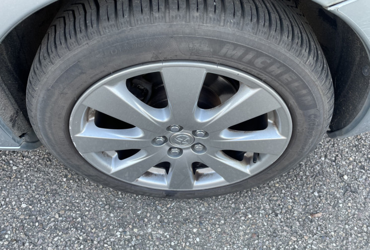 Toyota AVENSIS  D-4D 126 CH Linéa Techno 5p* 91000 km* 1E Main