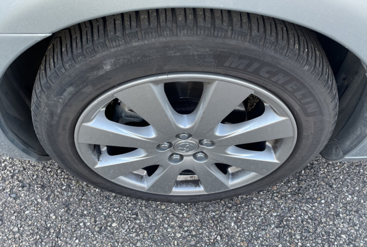 Toyota AVENSIS  D-4D 126 CH Linéa Techno 5p* 91000 km* 1E Main