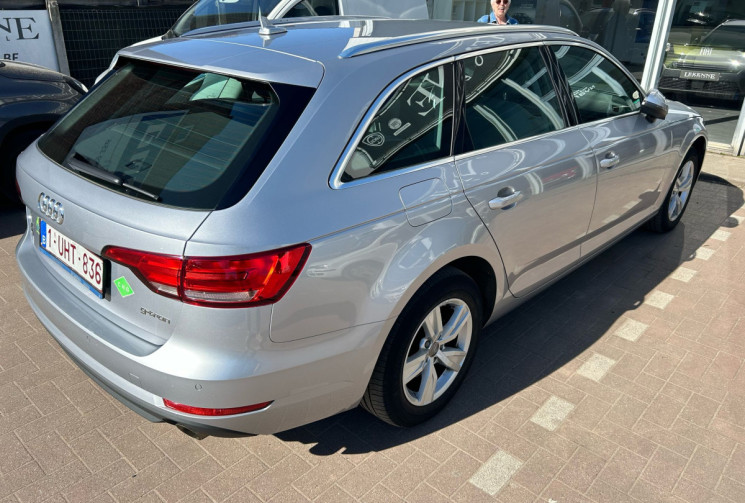Audi A4 Avant G-TRON S-TRONIC 2.0 TFSI 170 CV AMBITION ESS/GAZ NATUREL 