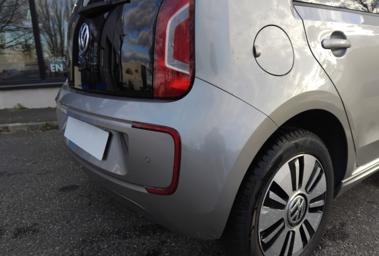 Volkswagen UP!  82 Cv 16 Kw BVA 5 portes