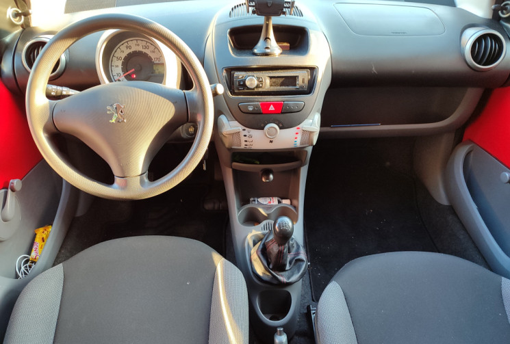 Peugeot 107 3 Portes 1.0 68 cv