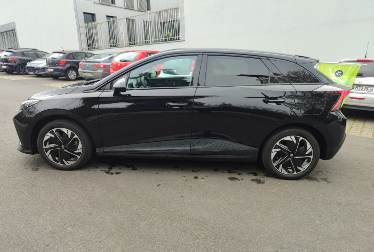 MG MG4 Luxury 204ch 