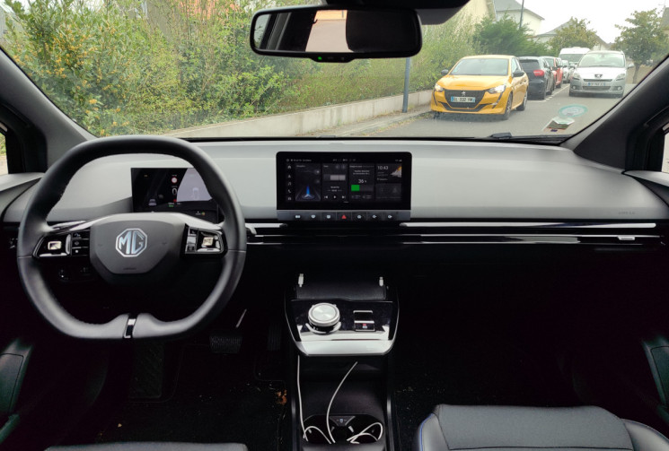 MG MG4 Luxury 204ch 