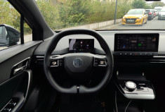 MG MG4 Luxury 204ch 