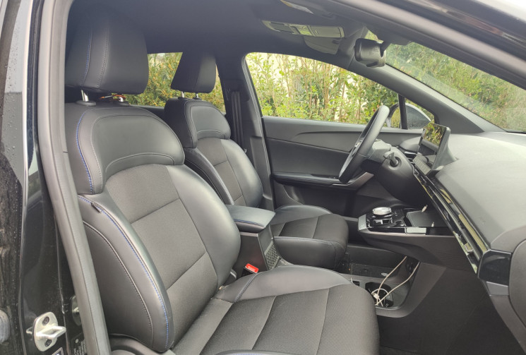 MG MG4 Luxury 204ch 