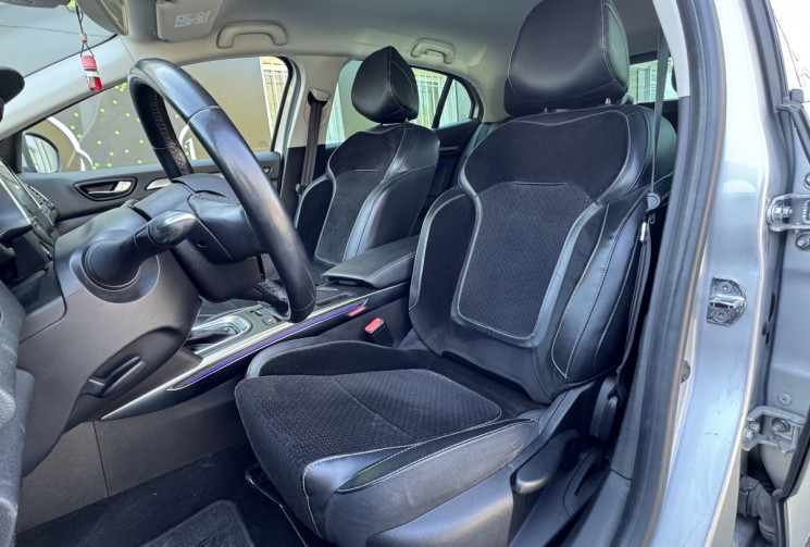Renault Megane lV ( 4 ) 1.2 TCE 130 INTENS EDC * ENTRETIEN SUIVI * MOTEUR A CHAINE * GARANTIE 6 MOIS