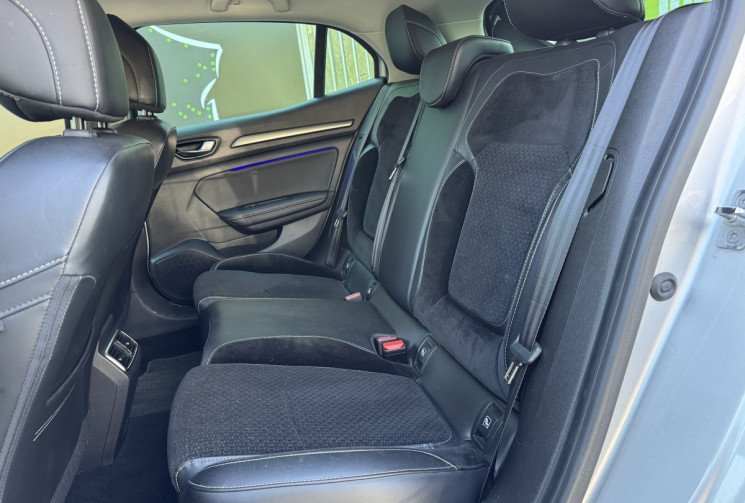 Renault Megane lV ( 4 ) 1.2 TCE 130 INTENS EDC * ENTRETIEN SUIVI * MOTEUR A CHAINE * GARANTIE 6 MOIS