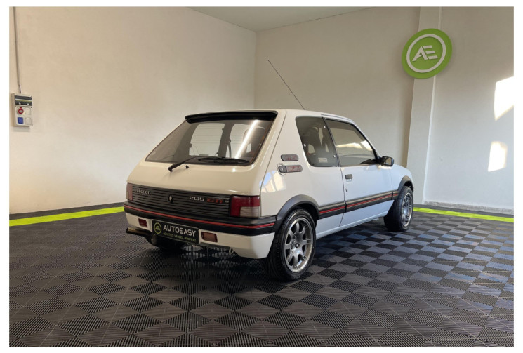 Peugeot 205 GTI 1.6 115 ch / Garantie 12 Mois