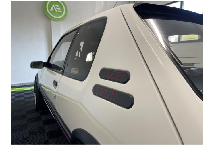 Peugeot 205 GTI 1.6 115 ch / Garantie 12 Mois