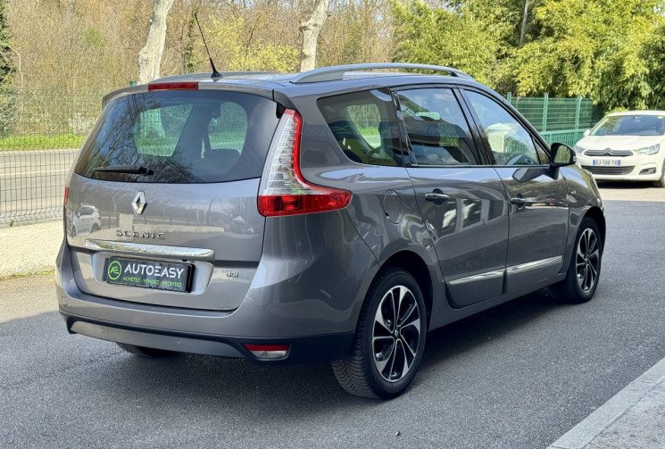 Renault GRAND SCENIC lll ( 3 ) 1.6 DCI 130 BOSE 7 PL * ENTRETIEN A JOUR * CT OK * GARANTIE 6 MOIS
