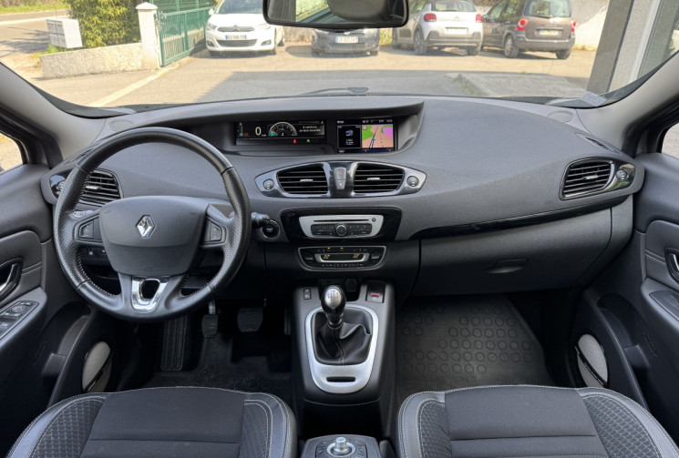 Renault GRAND SCENIC lll ( 3 ) 1.6 DCI 130 BOSE 7 PL * ENTRETIEN A JOUR * CT OK * GARANTIE 6 MOIS