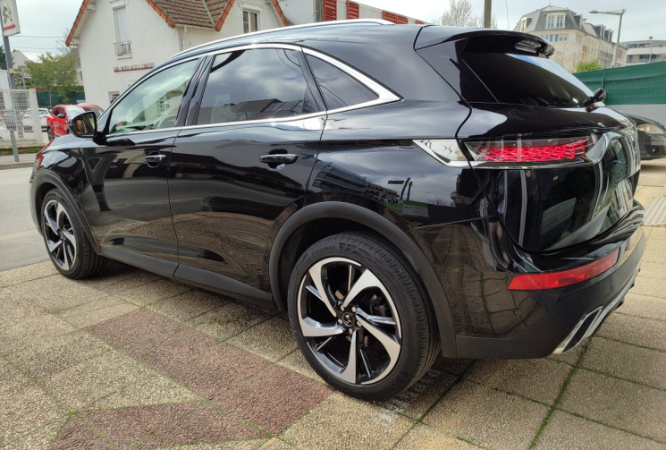 DS DS 7 Crossback 2.0 HDI 180Ch GRAND CHIC OPERA / SUIVI DS 