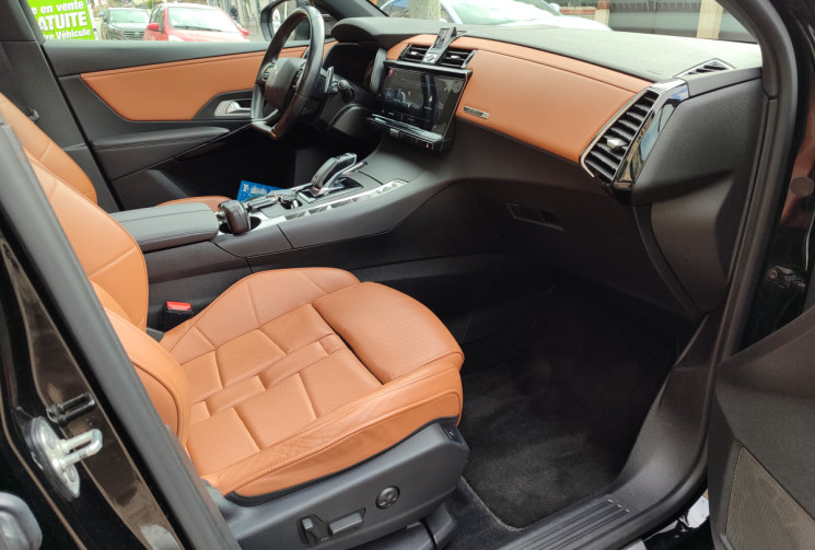 DS DS 7 Crossback 2.0 HDI 180Ch GRAND CHIC OPERA / SUIVI DS 