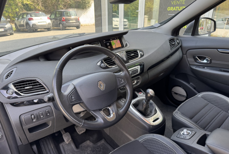 Renault GRAND SCENIC lll ( 3 ) 1.6 DCI 130 BOSE 7 PL * ENTRETIEN A JOUR * CT OK * GARANTIE 6 MOIS