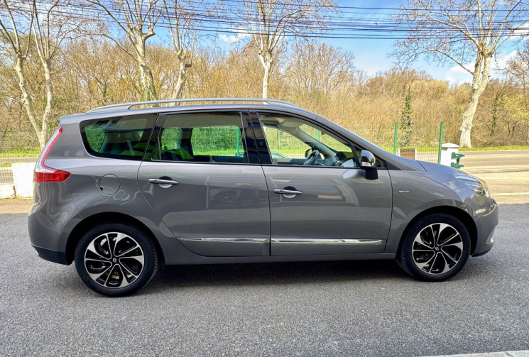 Renault GRAND SCENIC lll ( 3 ) 1.6 DCI 130 BOSE 7 PL * ENTRETIEN A JOUR * CT OK * GARANTIE 6 MOIS