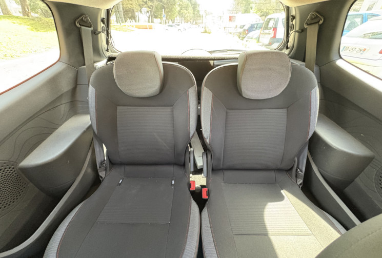 Renault Twingo 1.2 LEV 16v 75 ch Intens CLIM/RADAR AR / Bluetooth 
