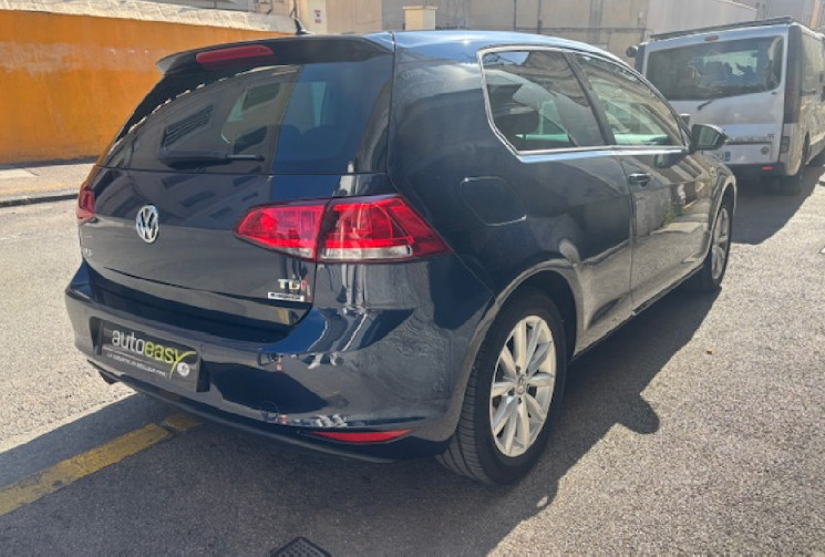 Volkswagen Golf VII lounge 1.6 TDI 16V Blue Motion 110cv / SIEGE CHAUFFANT / JANTES ALU / DETECTEUR 