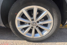 Volkswagen Golf VII lounge 1.6 TDI 16V Blue Motion 110cv / SIEGE CHAUFFANT / JANTES ALU / DETECTEUR 
