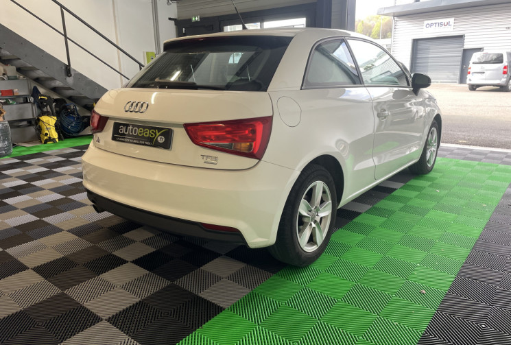 Audi A1 AUDI A1 1.0 TFSI 82ch ( idéal jeune permis ) 