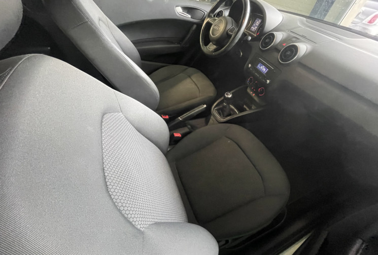 Audi A1 AUDI A1 1.0 TFSI 82ch ( idéal jeune permis ) 
