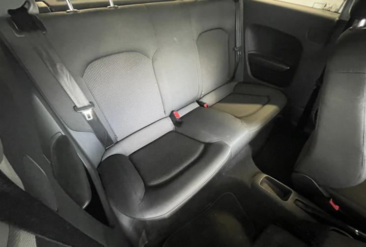 Audi A1 AUDI A1 1.0 TFSI 82ch ( idéal jeune permis ) 