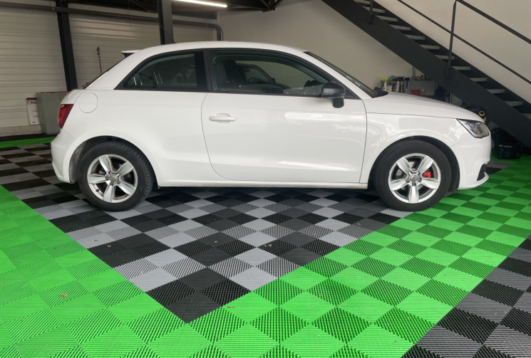 Audi A1 AUDI A1 1.0 TFSI 82ch ( idéal jeune permis ) 