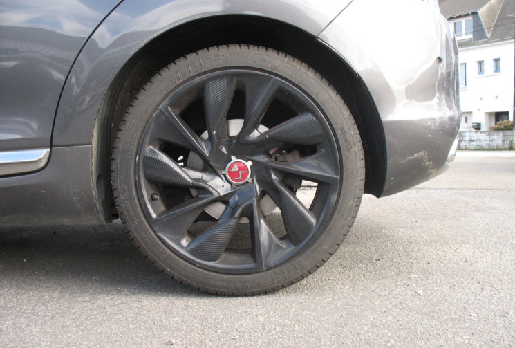 DS DS5 2.0 HDI 180 EAT6 PERFORMANCE LINE