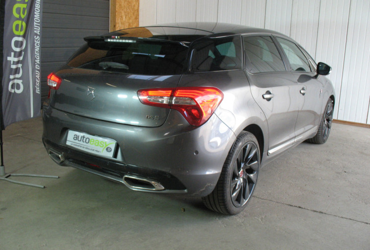 DS DS5 2.0 HDI 180 EAT6 PERFORMANCE LINE