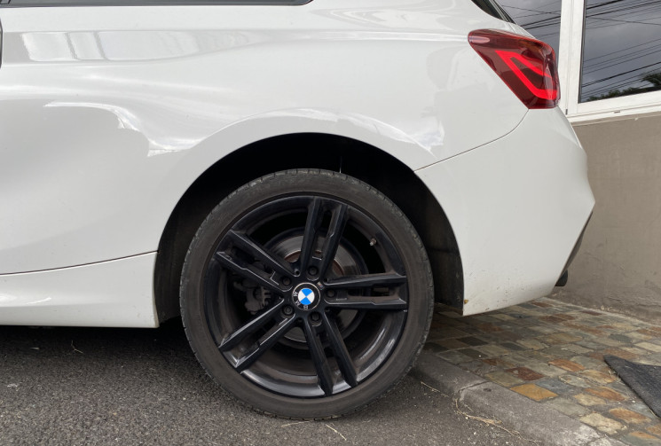 BMW Série 1  (F21) LCI 116d 1.5 116 cv Sport Ultimate