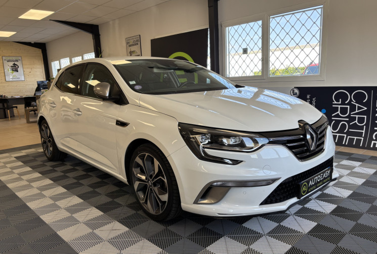 Renault Megane IV HATCHBACK 1.2 TCE 16V 130 GT LINE
