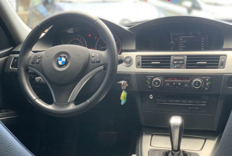 BMW Série 3  BMW SERIE 3 330D 245cv LUXE