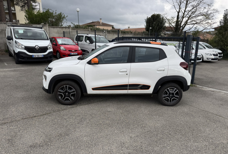 Dacia Spring  Confort + / PREMIERE MAIN 
