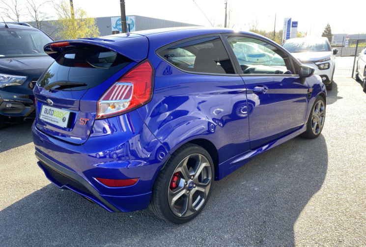 Ford Fiesta IV 1.6 EcoBoost 182 CV ST 3p