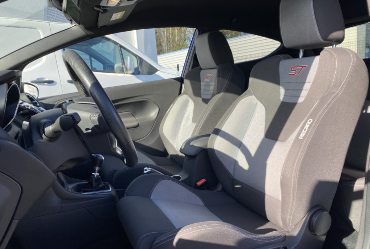 Ford Fiesta IV 1.6 EcoBoost 182 CV ST 3p